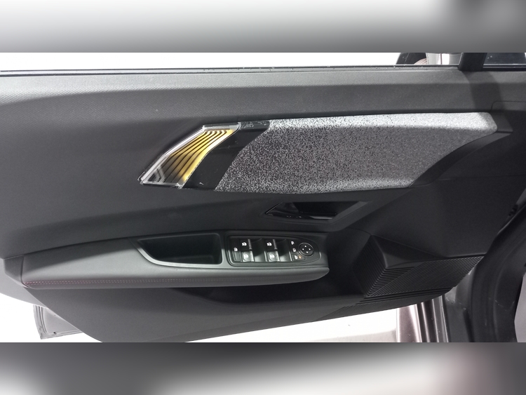 RENAULT CLIO VI TECHNO Full HYBRID 160cv foto 10