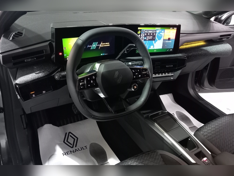 RENAULT CLIO VI TECHNO Full HYBRID 160cv foto 12