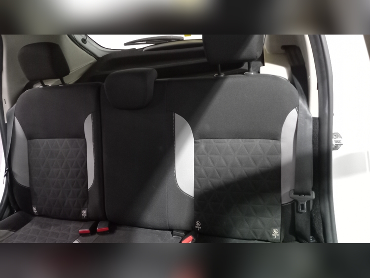Dacia Sandero Stepway CONFORT TCe 90cv foto 12