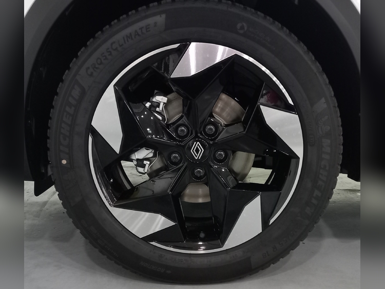 Renault Captur TECHNO Full HYBRID 160cv foto 8